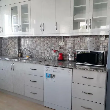 Barbaros Caddesi Apt Alanya